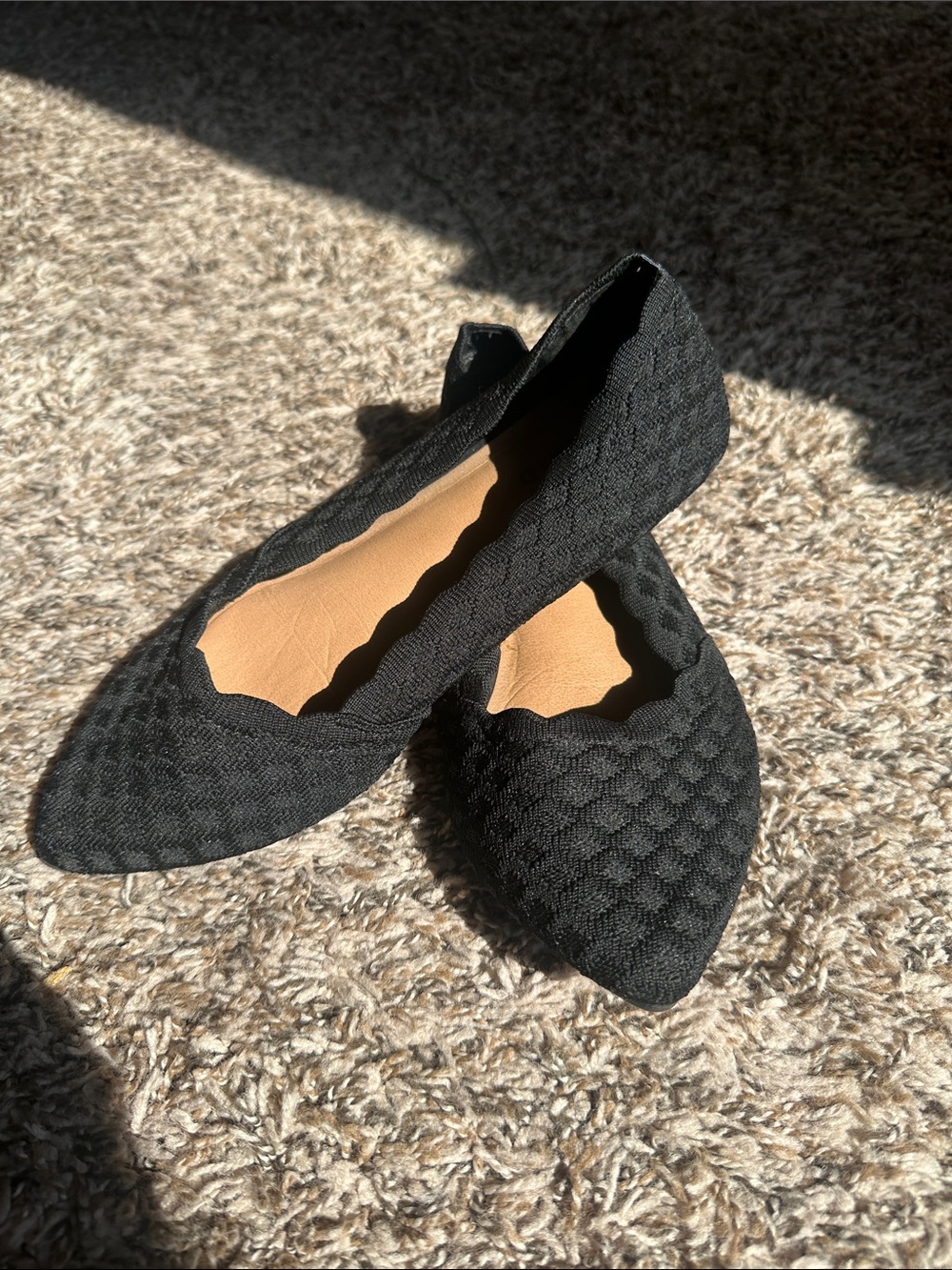 Black Quilted Pointed-Toe Women's Flats with Scalloped Trim